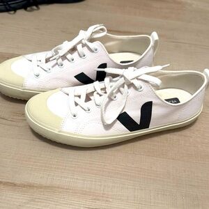 Veja White Shoes - Size 9